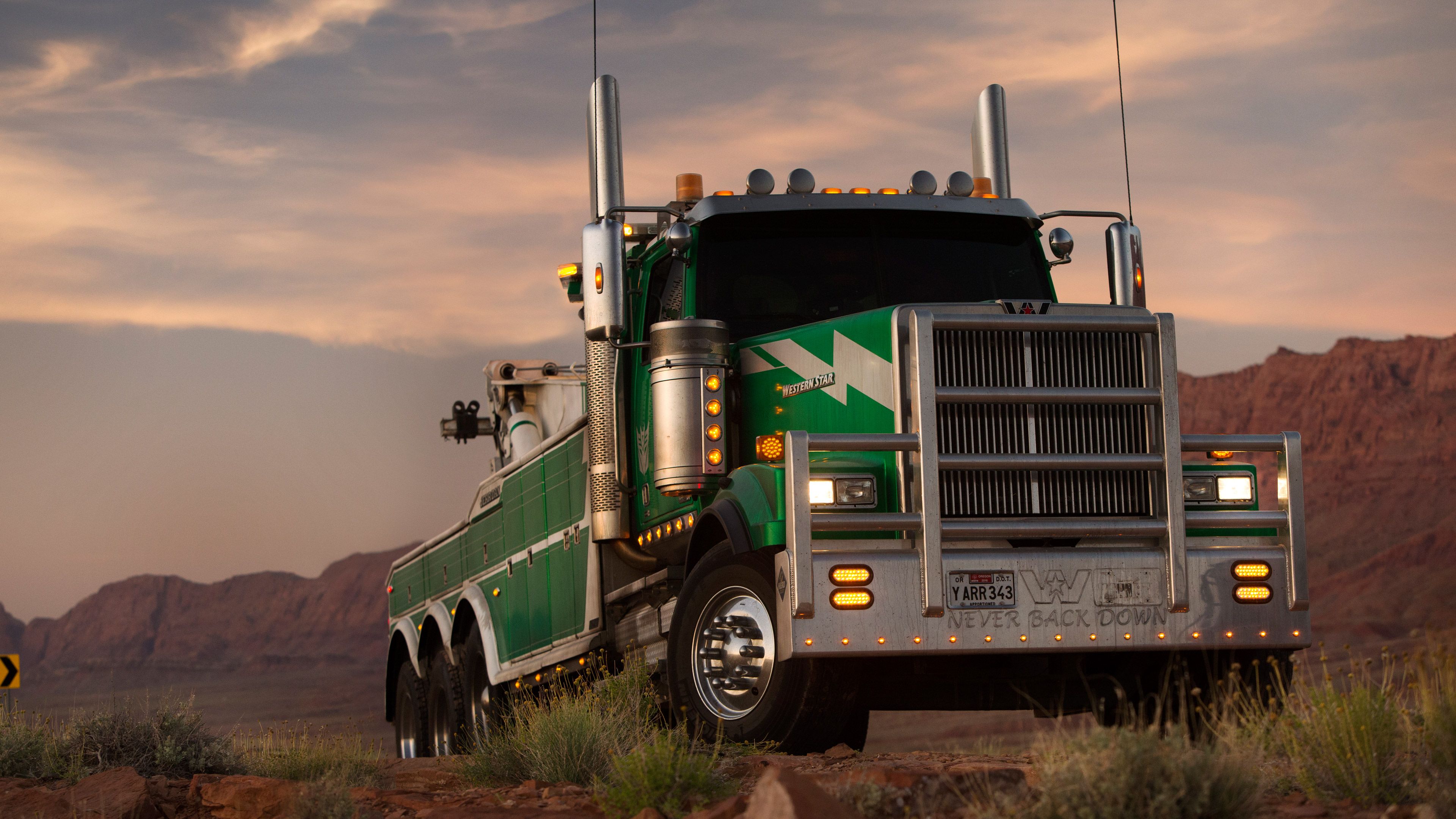 Wallpaper 4k Onslaught Transformers 5 Michael Bay 2017 movies wallpaper, movies wallpaper, squeeks wallpaper, transformers 5 wallpaper, transformers the last knight wallpaper, truck wallpaper