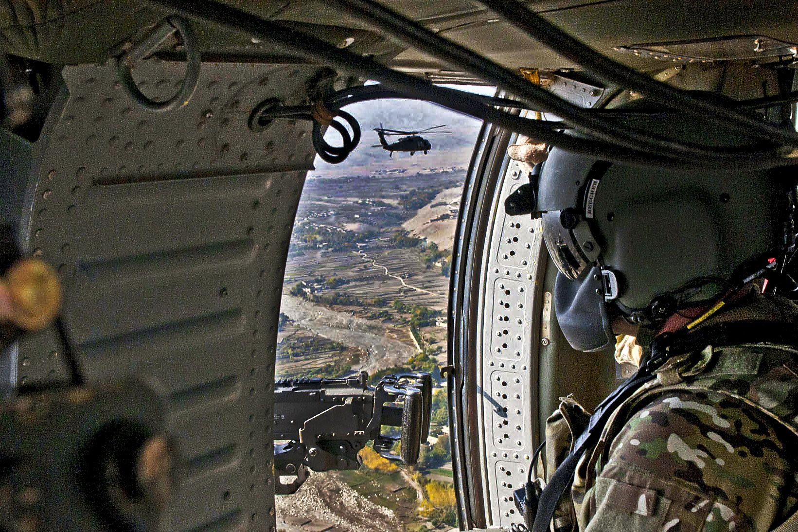 Wallpaper, Afghanistan, mountains, soldier, flying, af, blackhawk, officer, machinegun, calibre, torabora, airassault, uh60, borderarea, doorgunner, 50cal, hellicopter, operationenduringfreedom, kenscar, globalwaronterror, nangarharprovince, rceast
