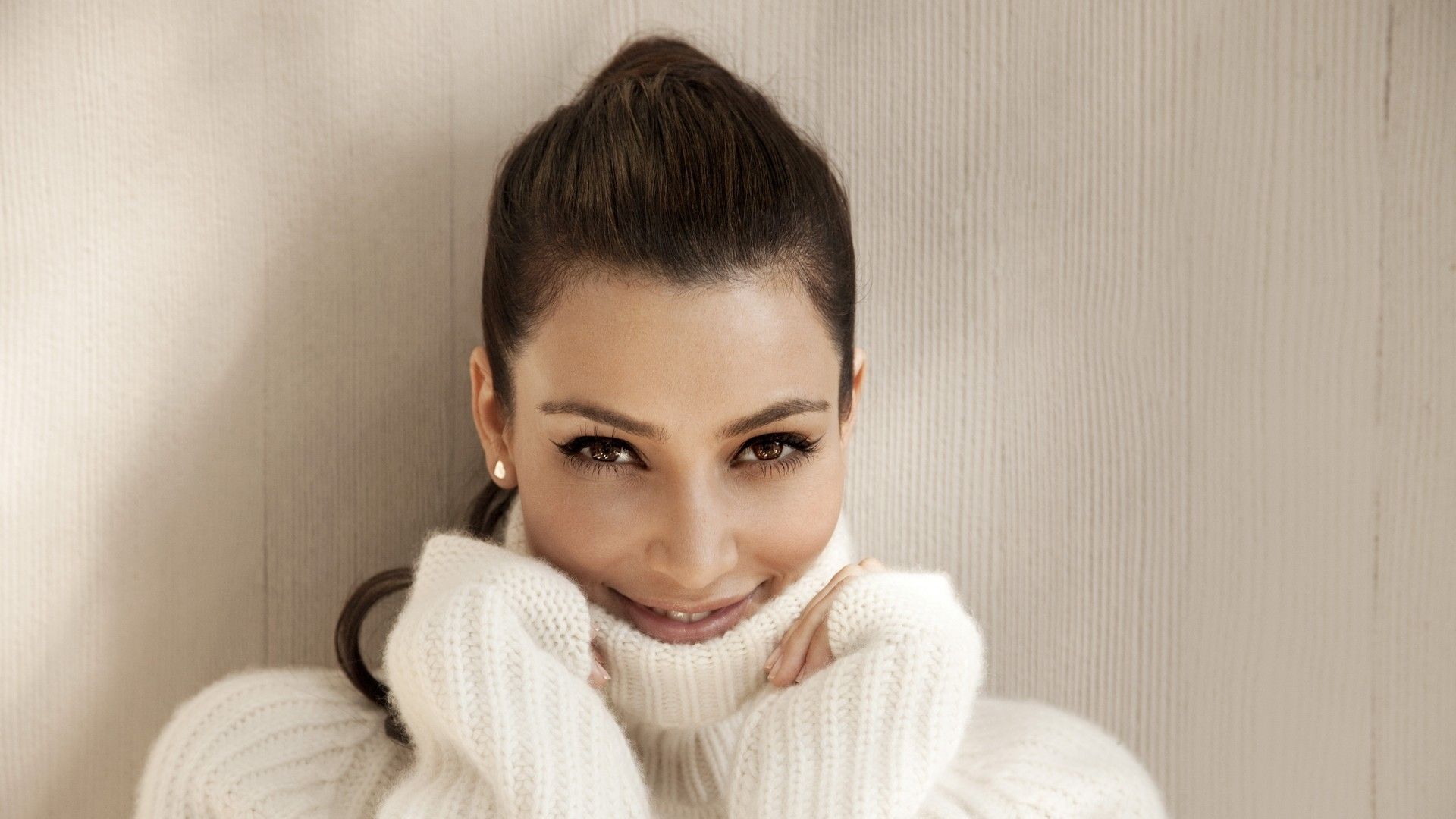 Female Turtleneck Wallpapers - Wallpaper Cave