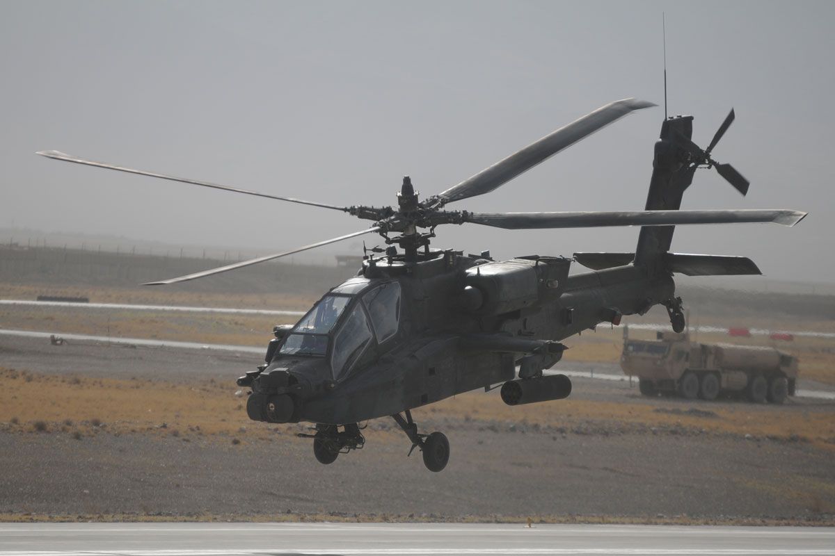 AH 64 Apache Longbow
