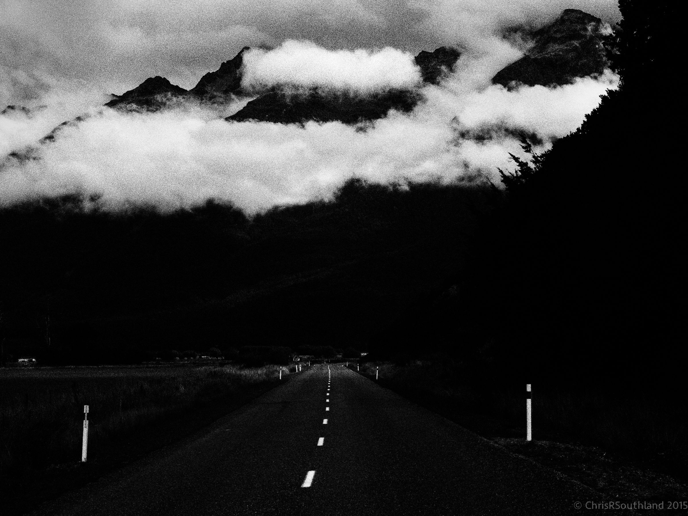 Wallpaper, road, newzealand, blackandwhite, bw, mountain, monochrome, clouds, grain, grainy, southland, roadmarkings, mountalfred 2400x1800