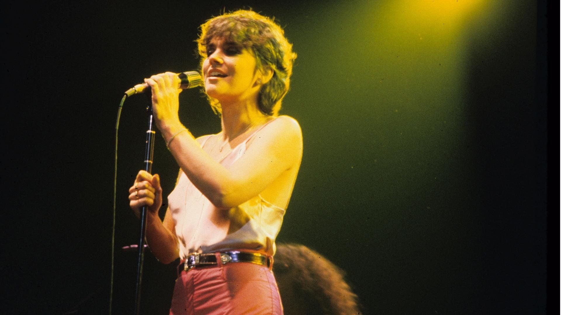 Linda Ronstadt HD Wallpaper and Background Image