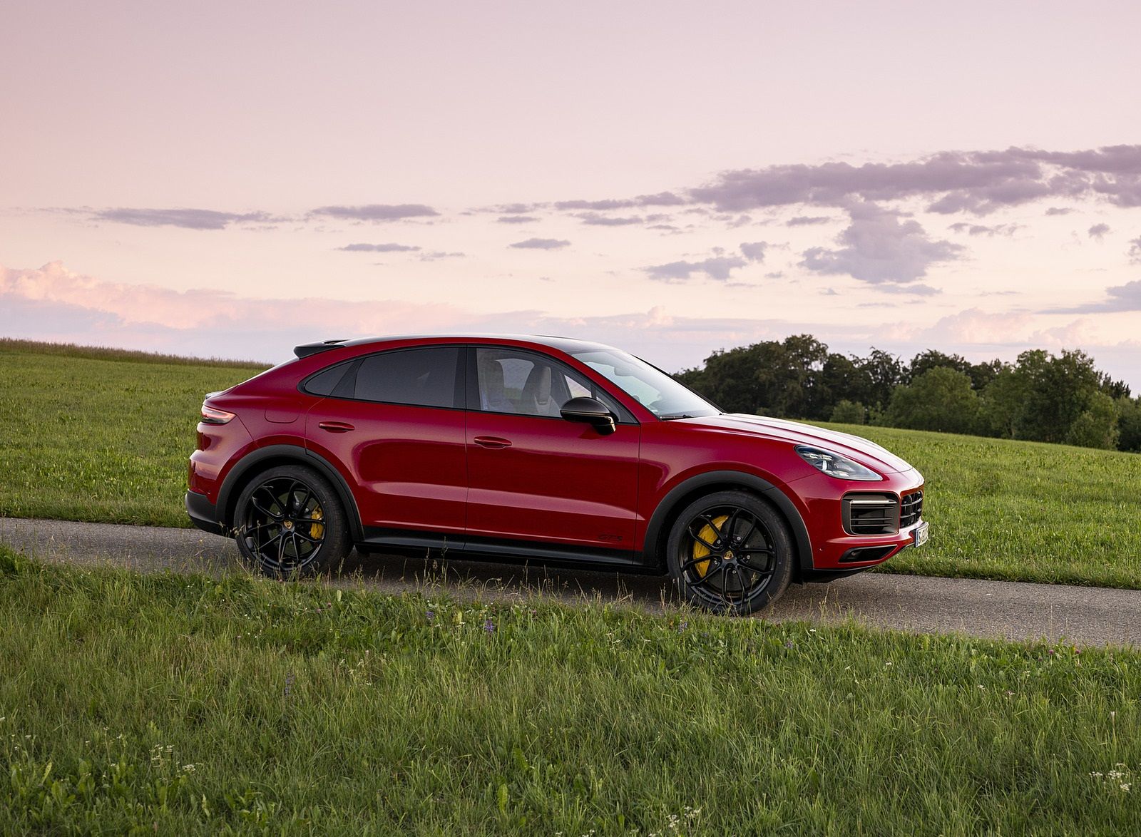 Porsche Cayenne GTS Coupe (Color: Carmine Red) Side Wallpaper
