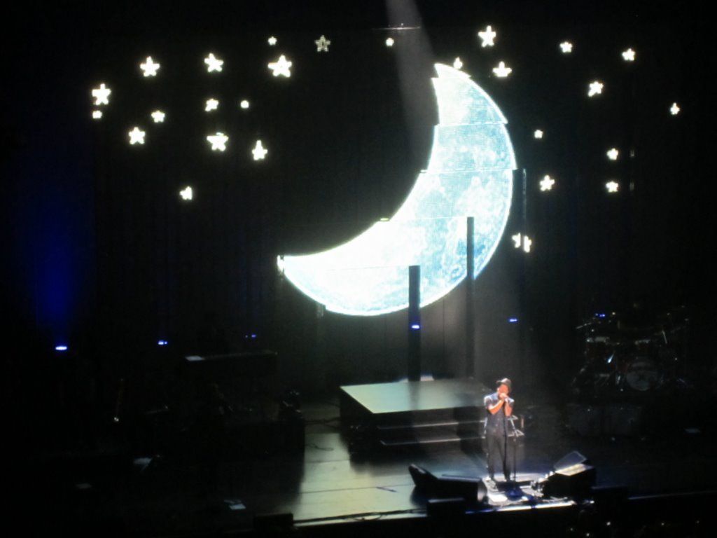 Talking to the Moon Bruno Mars HD Wallpaper