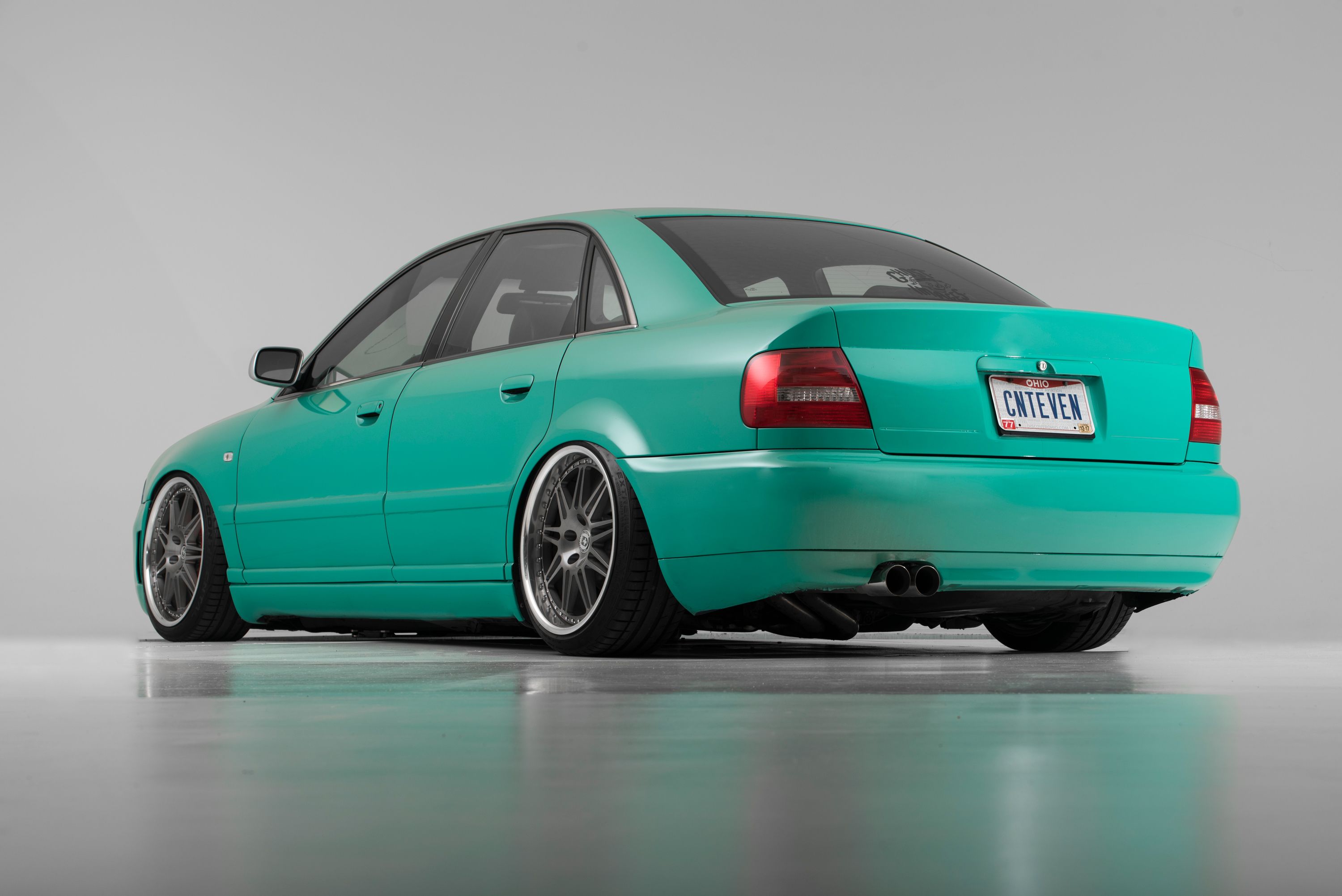 Wallpaper Wednesday: Your New B5 S4 Desktop and Phone Background