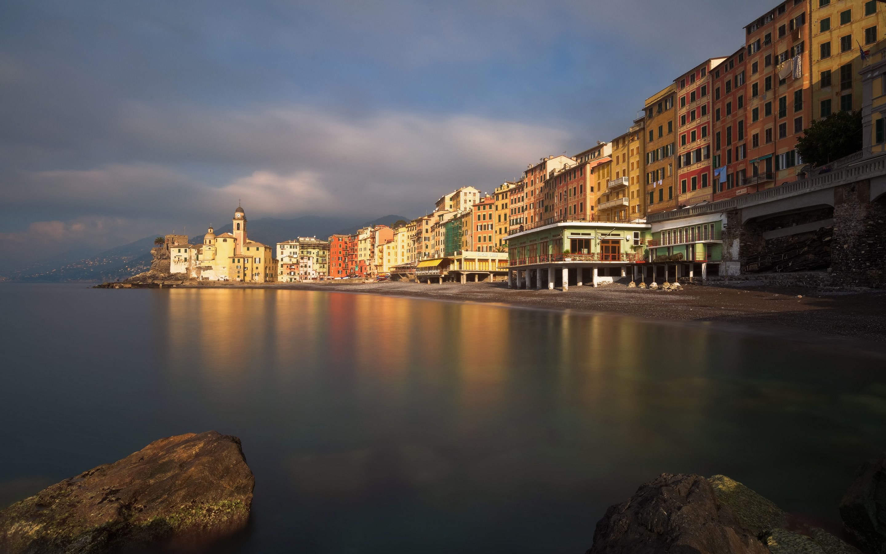 Download wallpaper Camogli, morning, beach, sunrise, coast, Mediterranean Sea, Liguria, Genoa, Italy for desktop with resolution 2880x1800. High Quality HD picture wallpaper