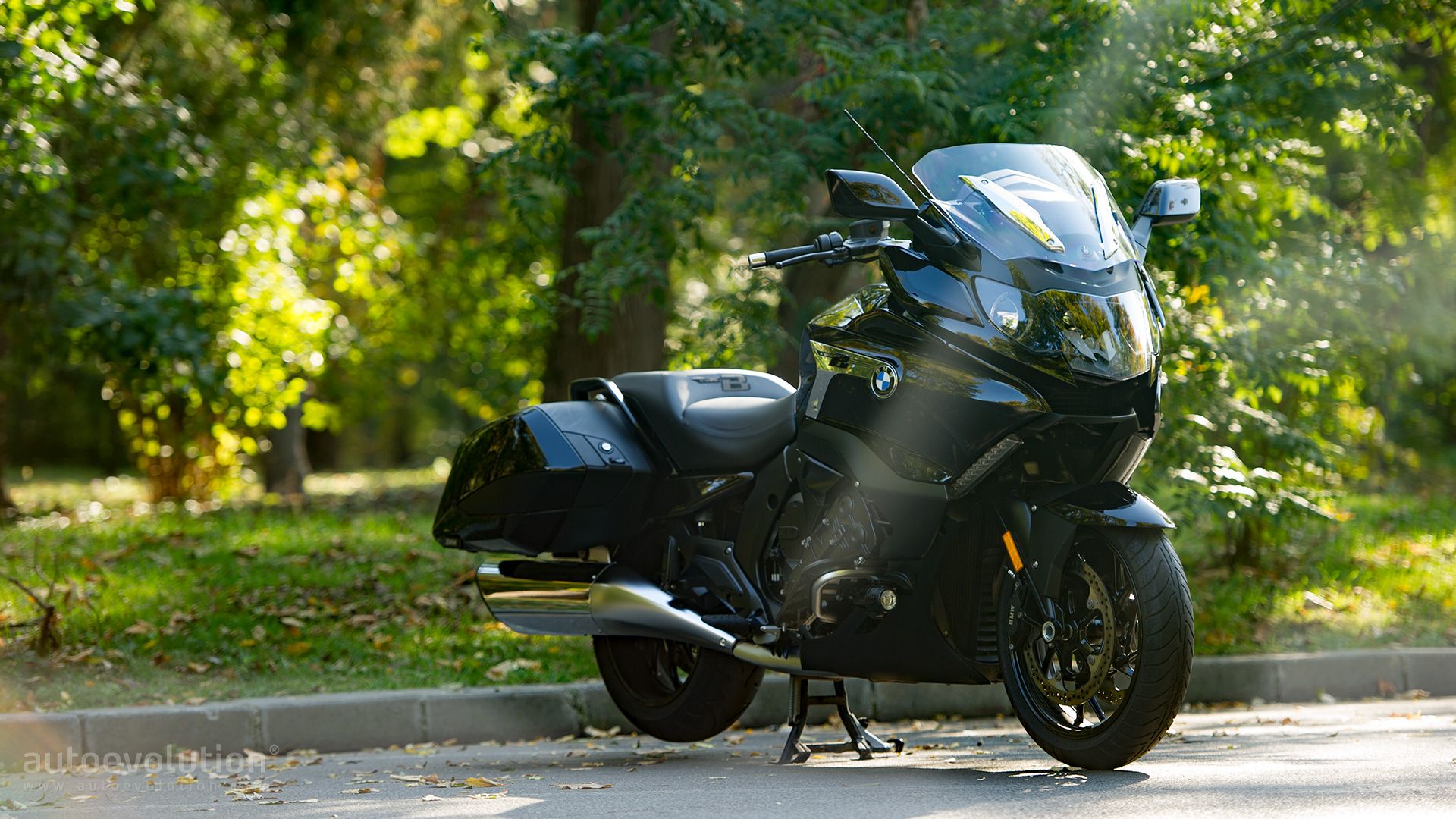 Ridden: 2017 BMW K 1600 B