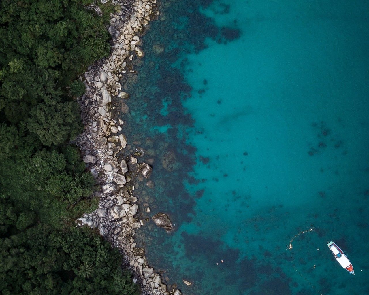 Download 1280x1024 Drone Shot, Ocean, Trees, Top View, Aerial Shot Wallpaper