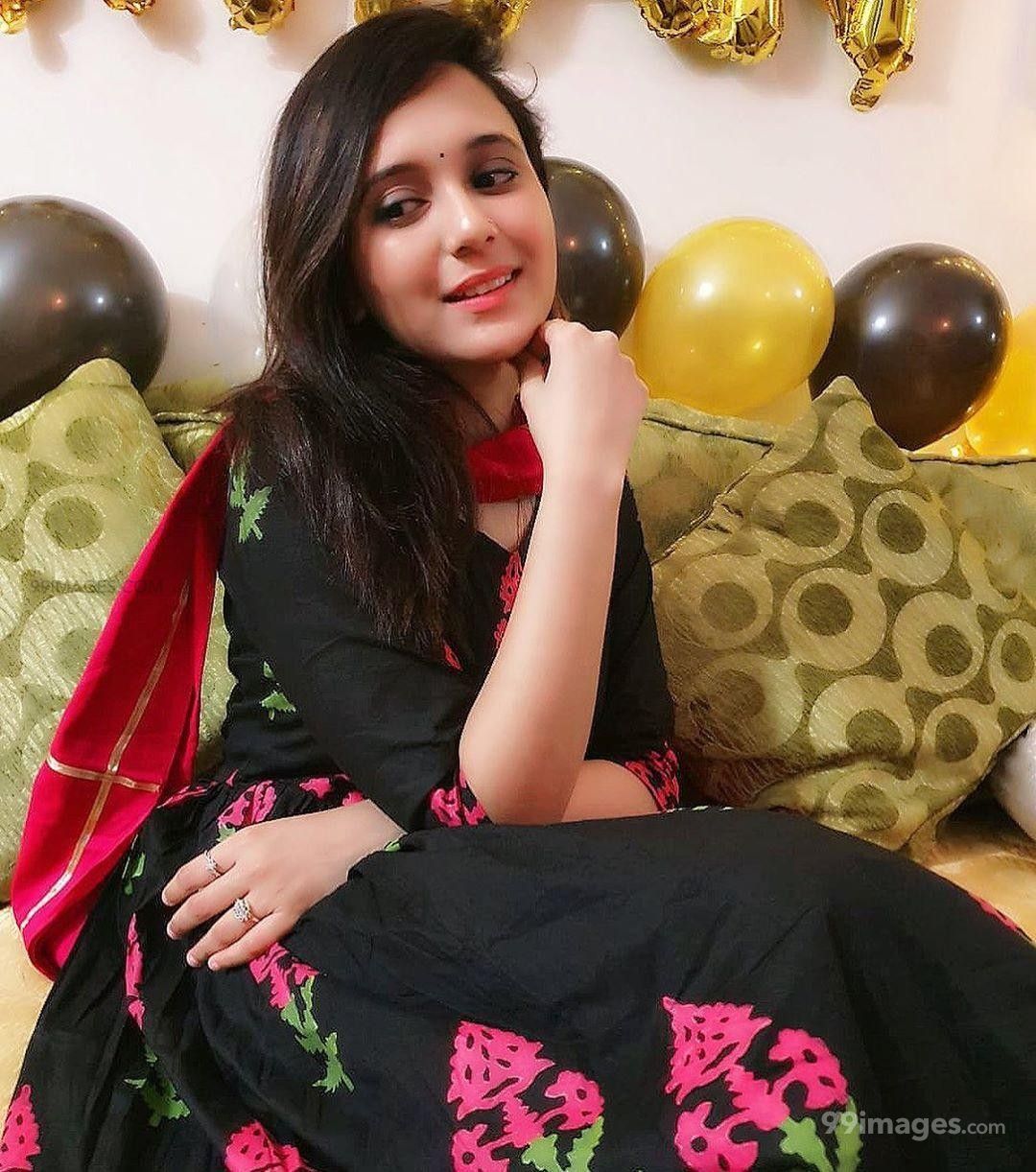 Sabila Nur HD Photo & Wallpaper (1080p) (1080x1222)