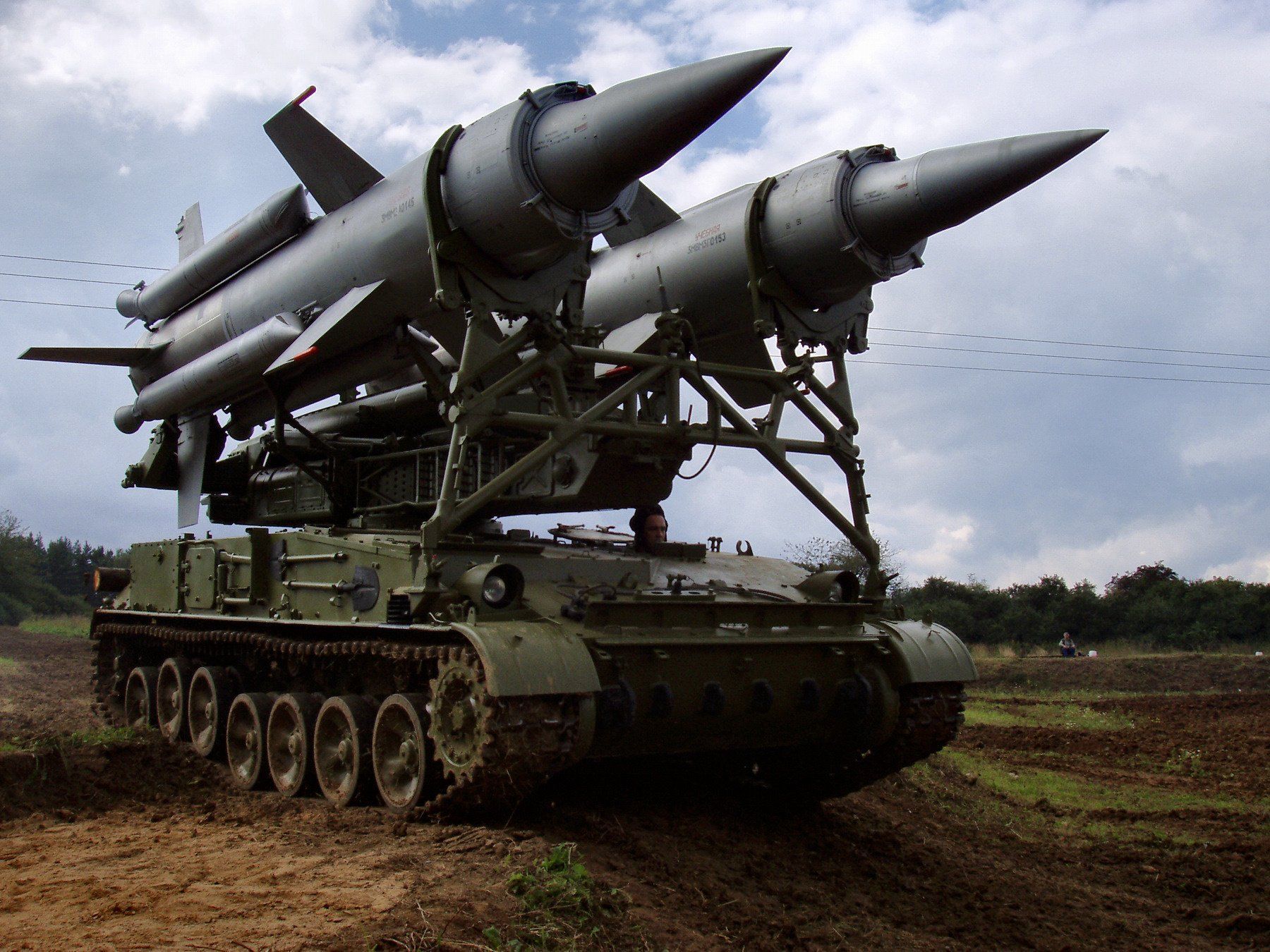 Sam bigovka missiles round field tank polygon military equipment HD wallpaper