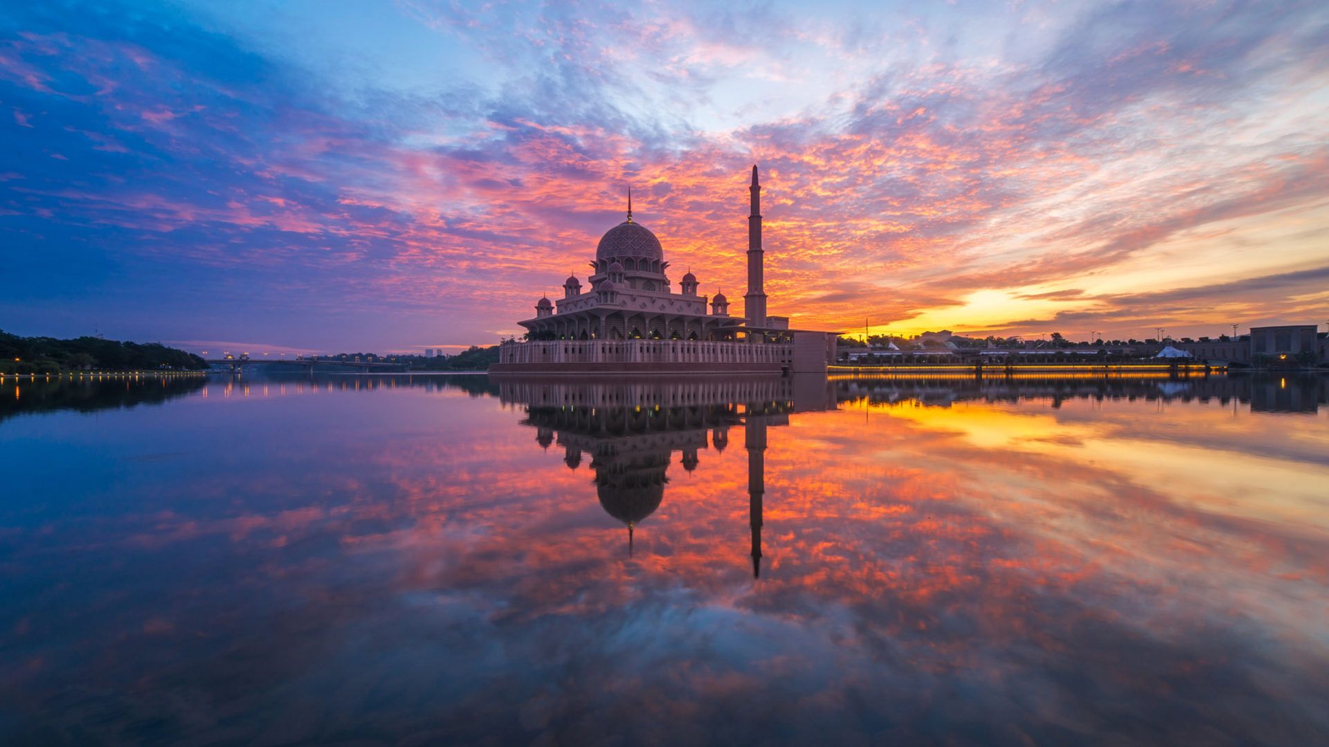 Sunrise At A Putra Mosque Capital Of Malaysia Putrajaya Desktop HD Wallpaper For Pc Tablet And Mobile 3840x2400, Wallpaper13.com