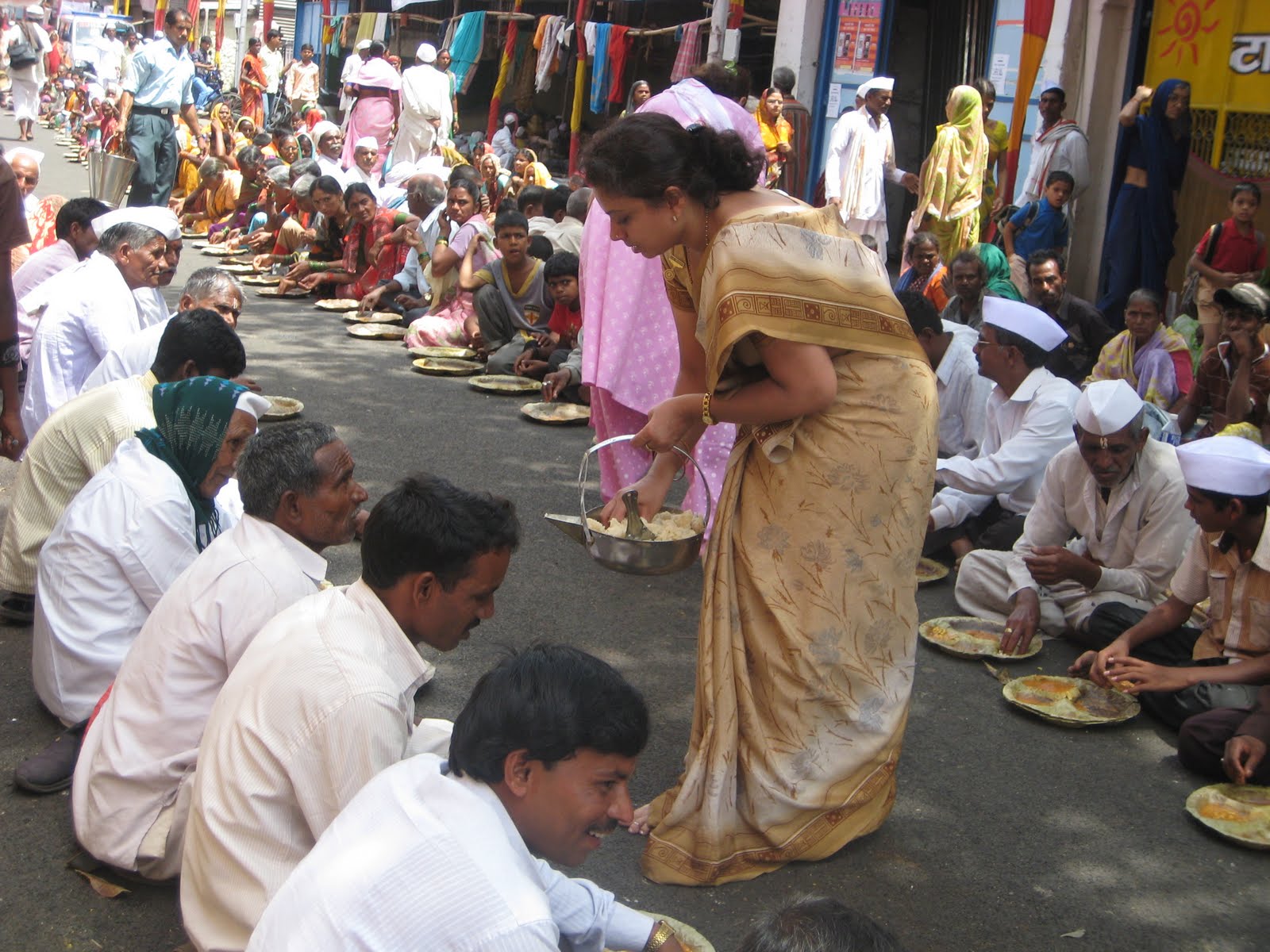 Inner Wheel Club of Pune Midtown: Project 2: Varkari Dinner Project