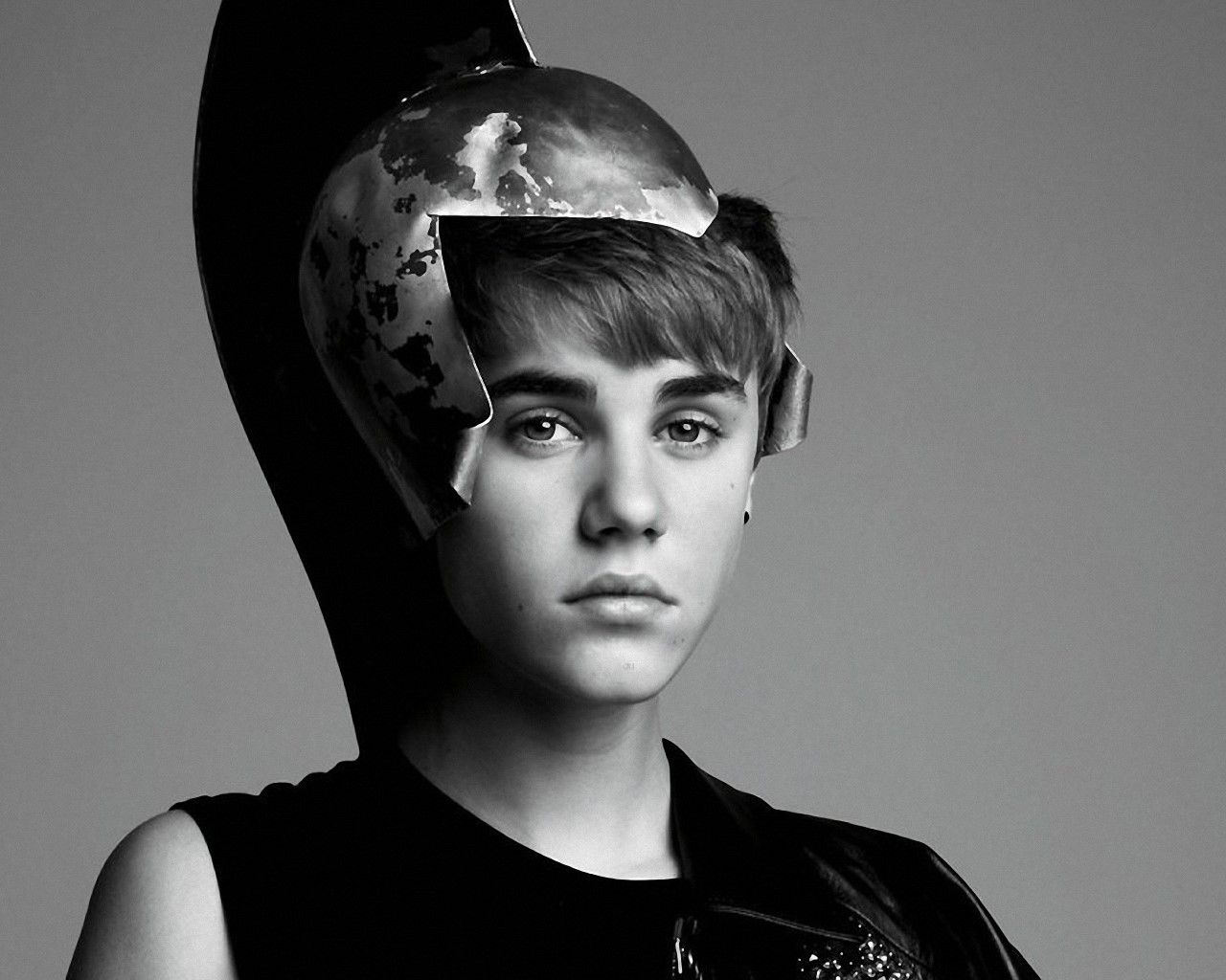 1280x1024 Justin bieber, Person, singer, look, black and white wallpaper JPG