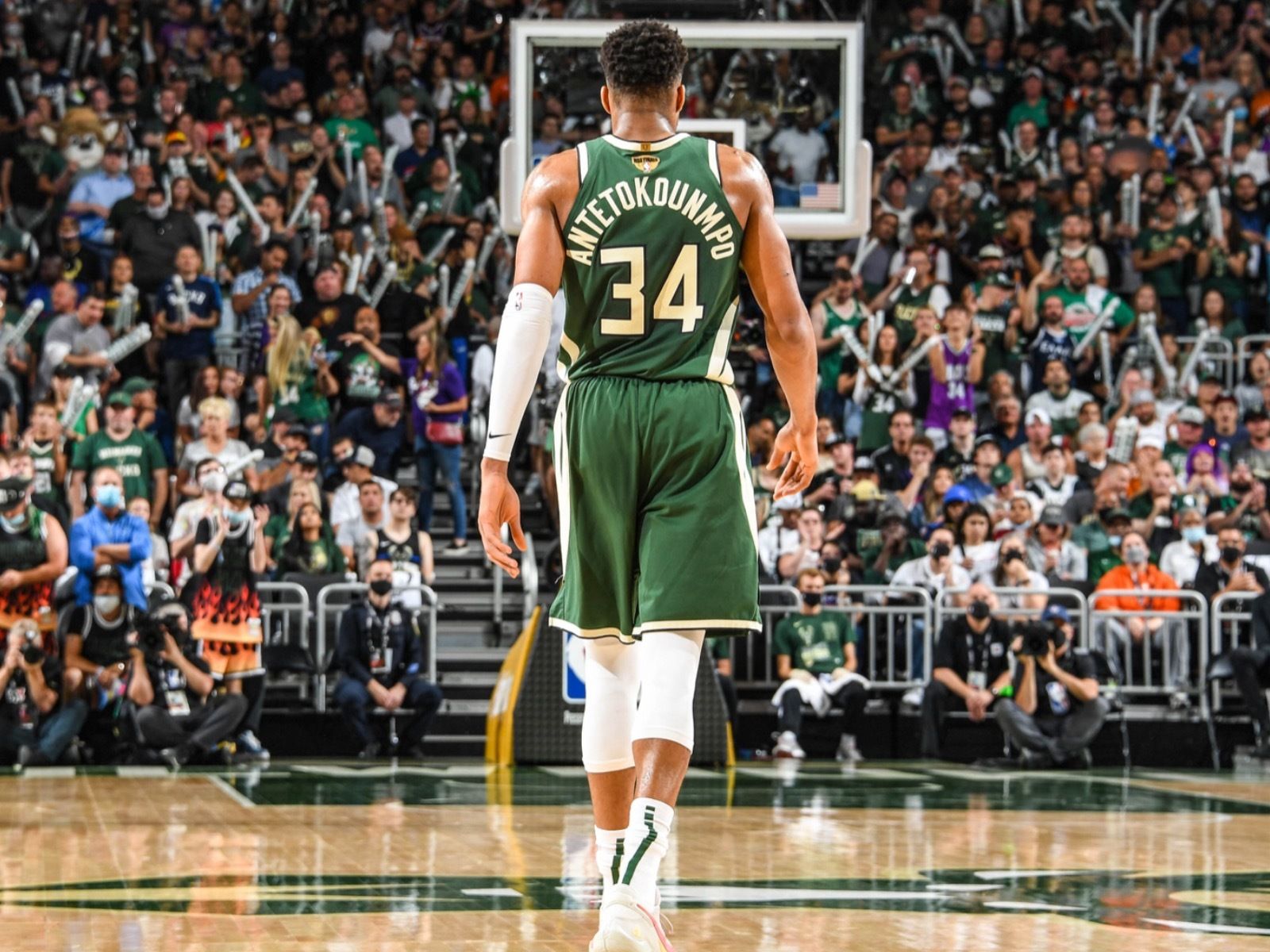 awesome image from the Bucks' first NBA Finals win in almost 50 years