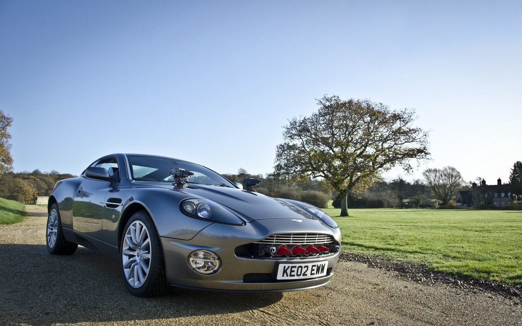 die another day B12 Aston Martin to win Agent 007 HD wallpaper