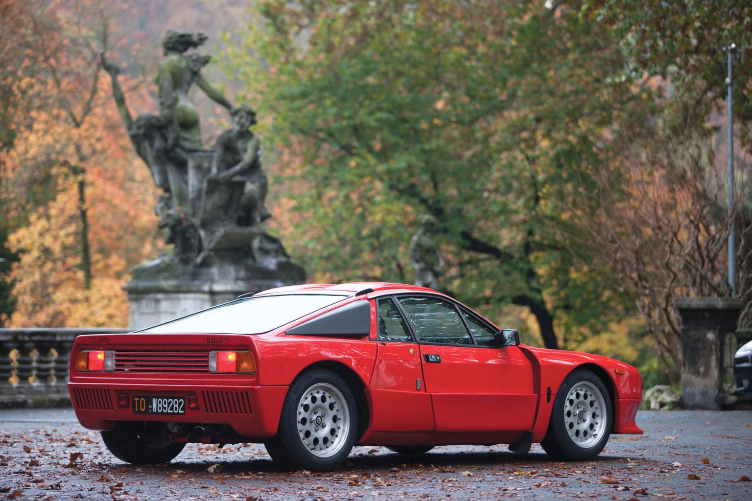 Lancia 037 Stradale Pics & Information