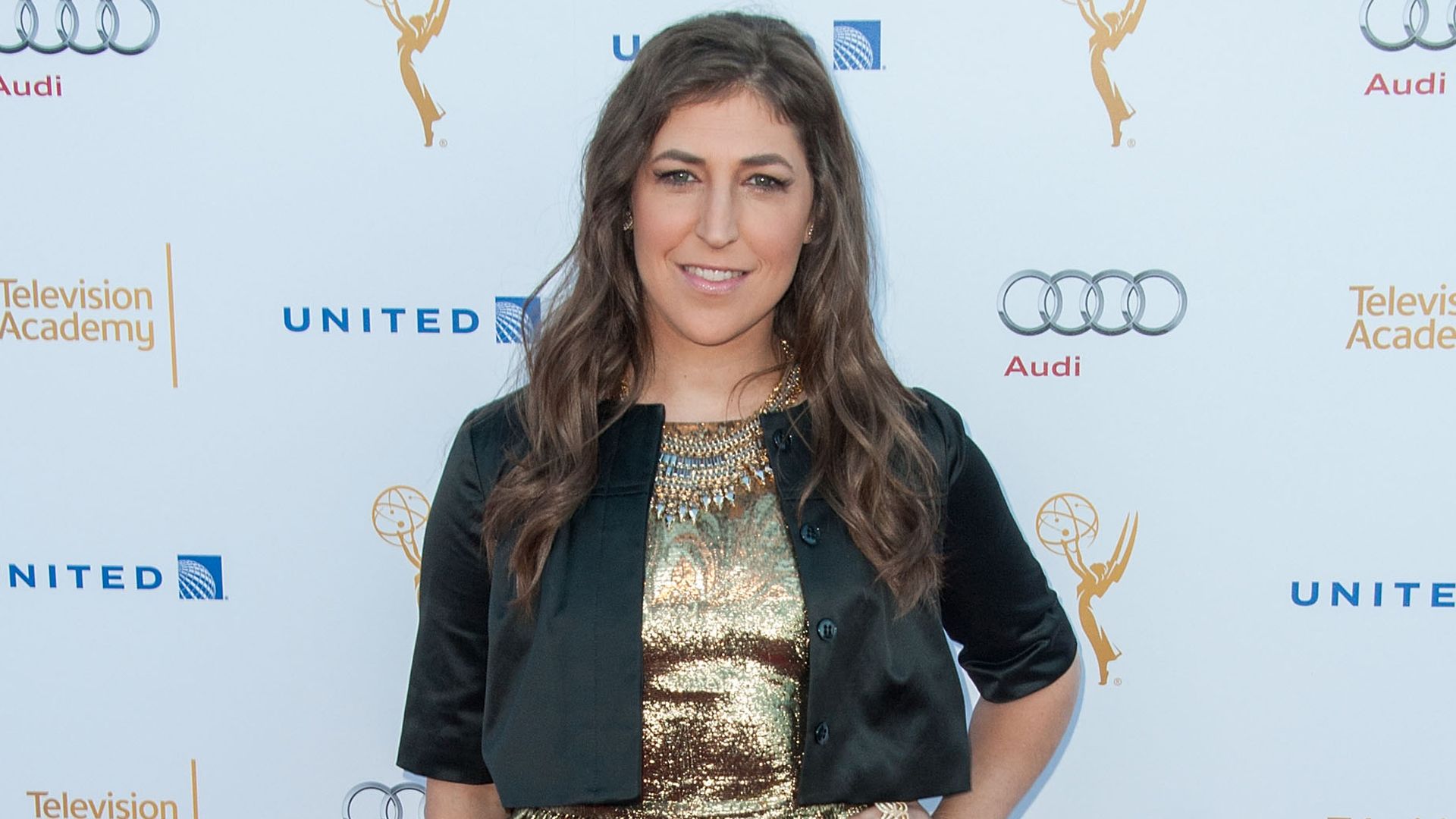 Mayim Bialik, Shaquille O'Neal to judge tech competition show