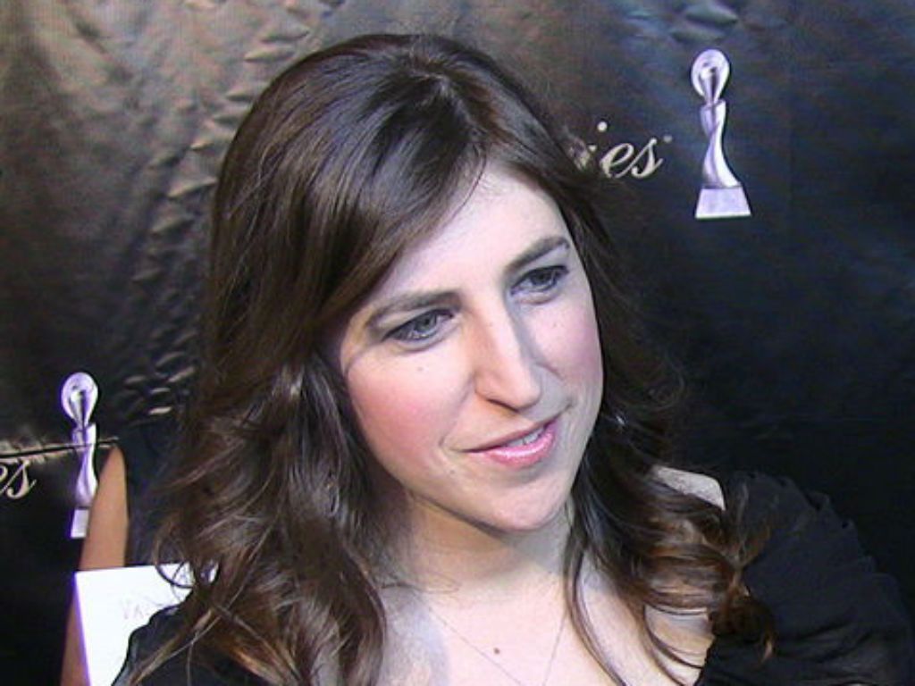The Big Bang Theory' Star Mayim Bialik Gets Real About Hangovers And Age In Relatable Blog Post