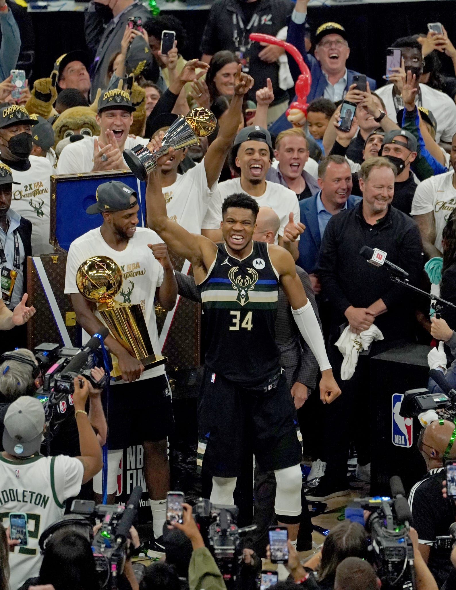 Milwaukee Bucks win! See photo from Game 6 of NBA Finals