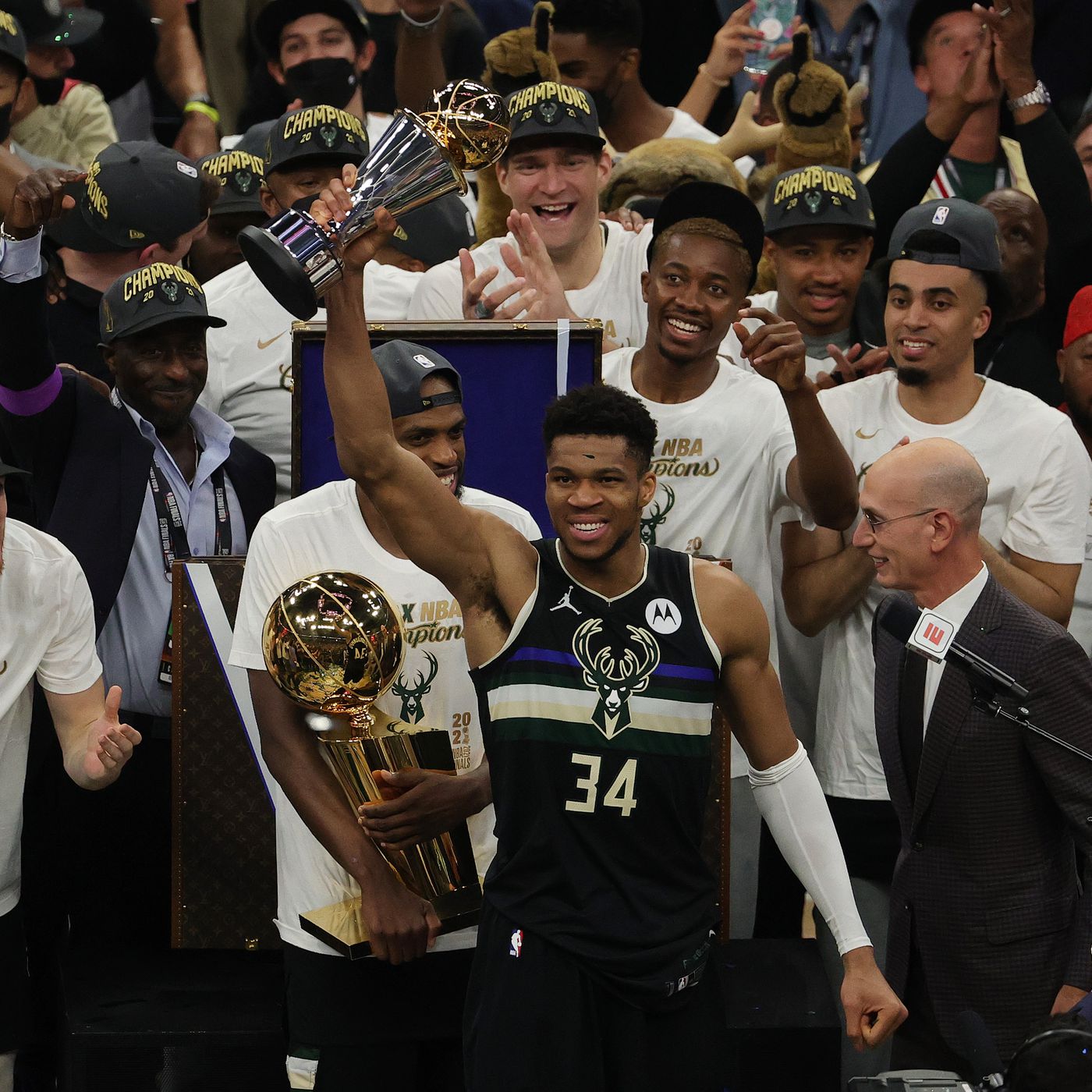 Best tweets about Giannis Antetokounmpo's NBA championship win