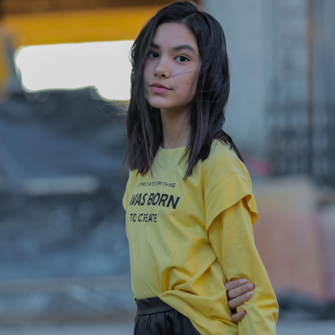 Tv_ana_emilia, Age, Height