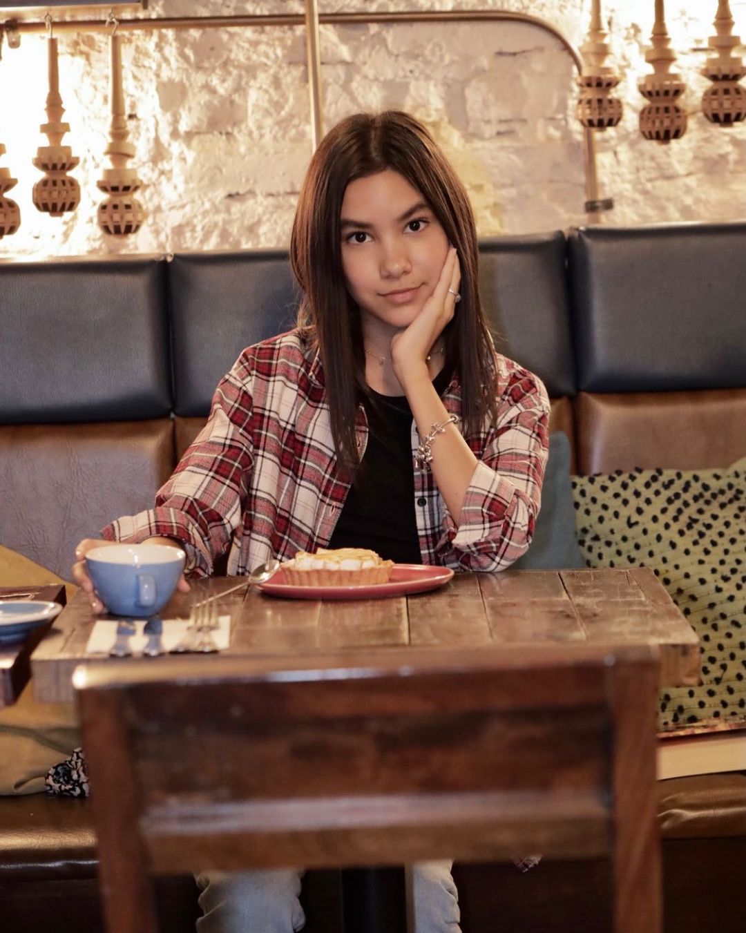 Tv_ana_emilia, Age, Height