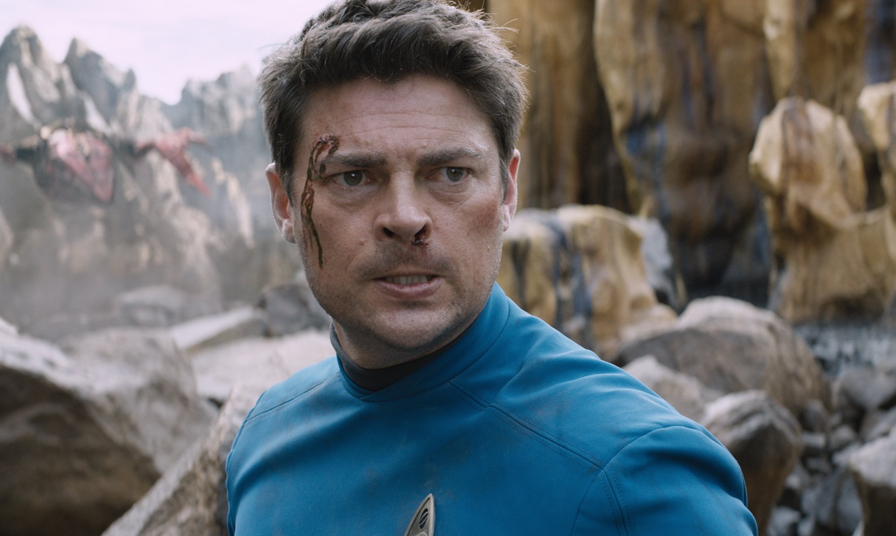 Star Trek Beyond' Spoilers: Karl Urban Reveals Which Shot Comes From The Movie's Ending