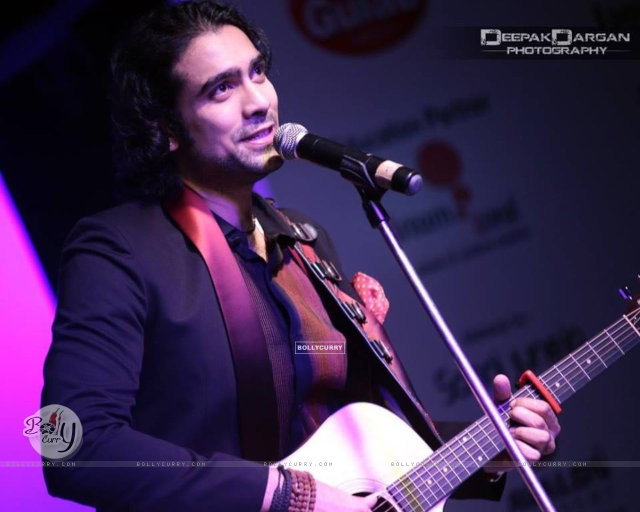 Jubin Nautiyal. Jubin Nautiyal Photo Gallery