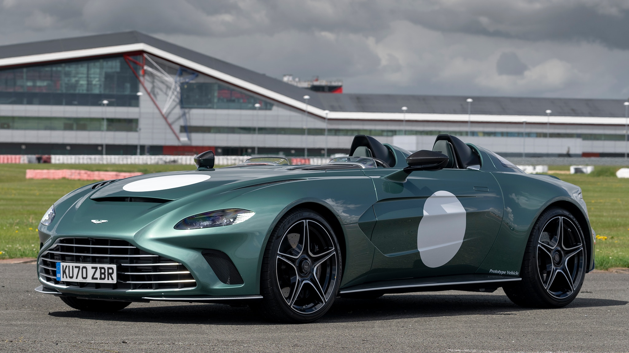 Drive! 2022 Aston Martin V12 Speedster is a Beast