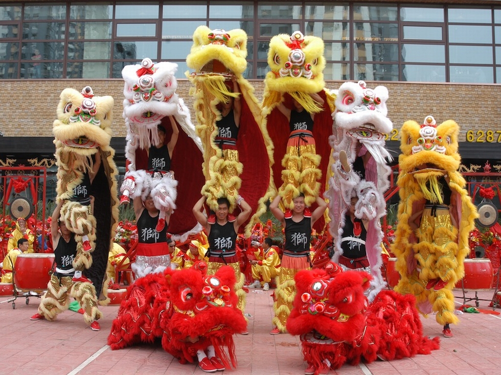 Chinese New Year Dragon Dance Wallpaper