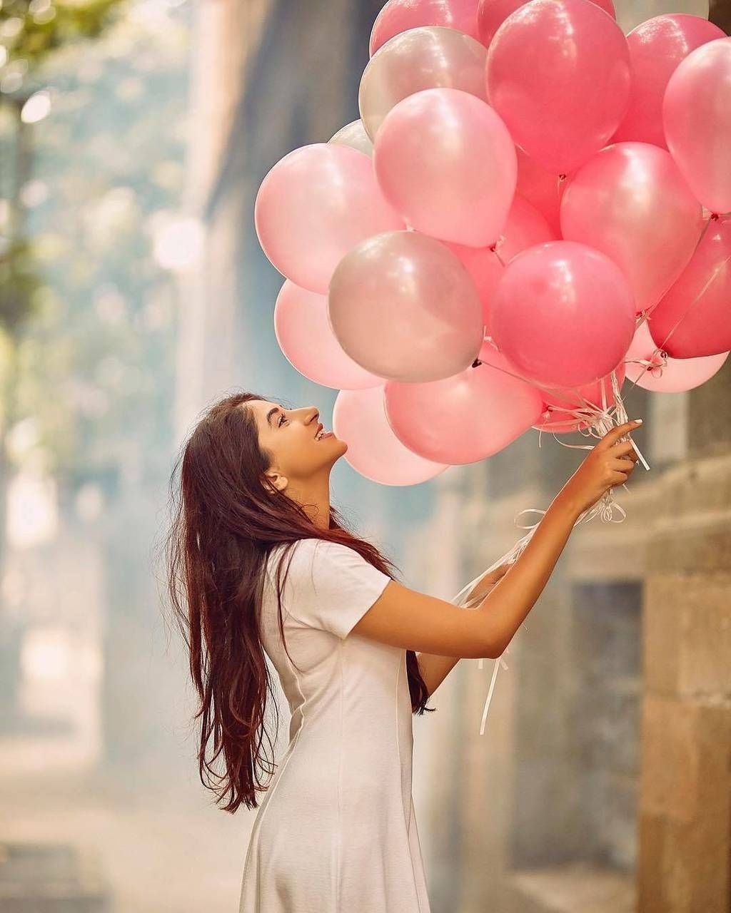 Balloons photography, Girl photography poses, Portrait photography poses