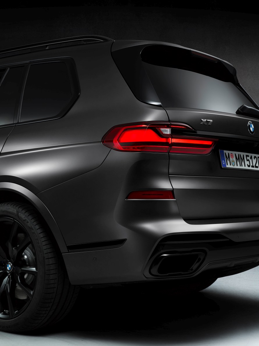 The BMW X7 Dark Shadow Edition