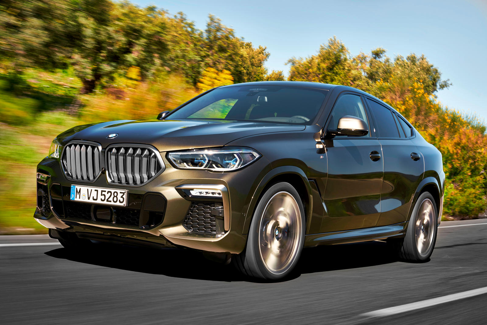 BMW X6 M50i. Used X6 M50i near you in the US