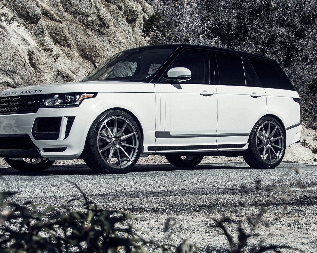 Range Rover Vogue White 1280x1024 Resolution HD 4k Wallpaper, Image, Background, Photo and Picture