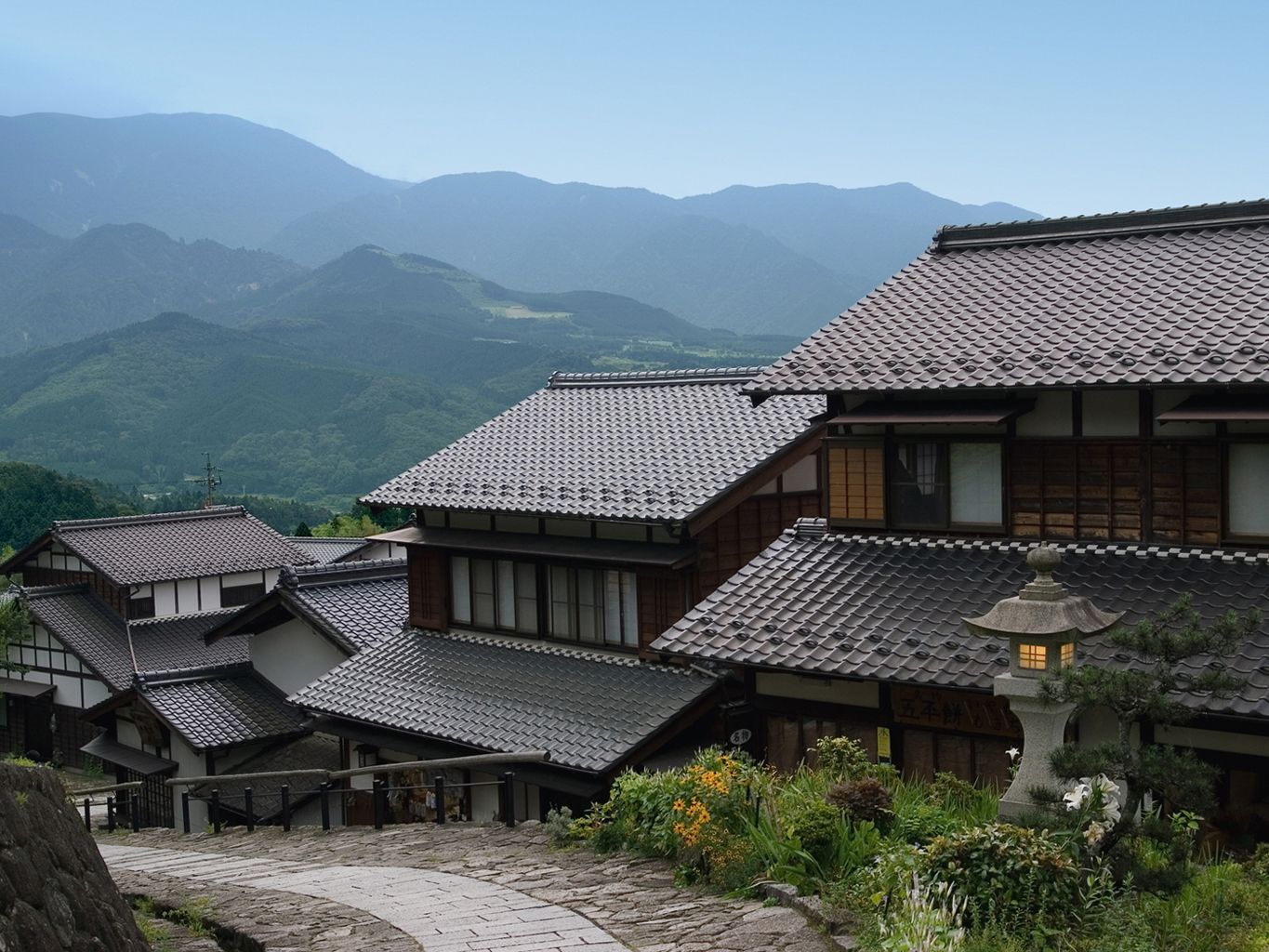 Japanese wallpaper: February 2011. Japanese village, Japan architecture, Japanese architecture