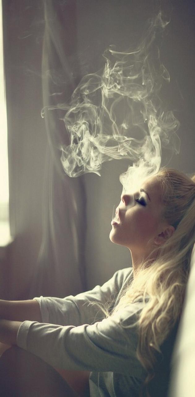 Smoker Girl wallpaper