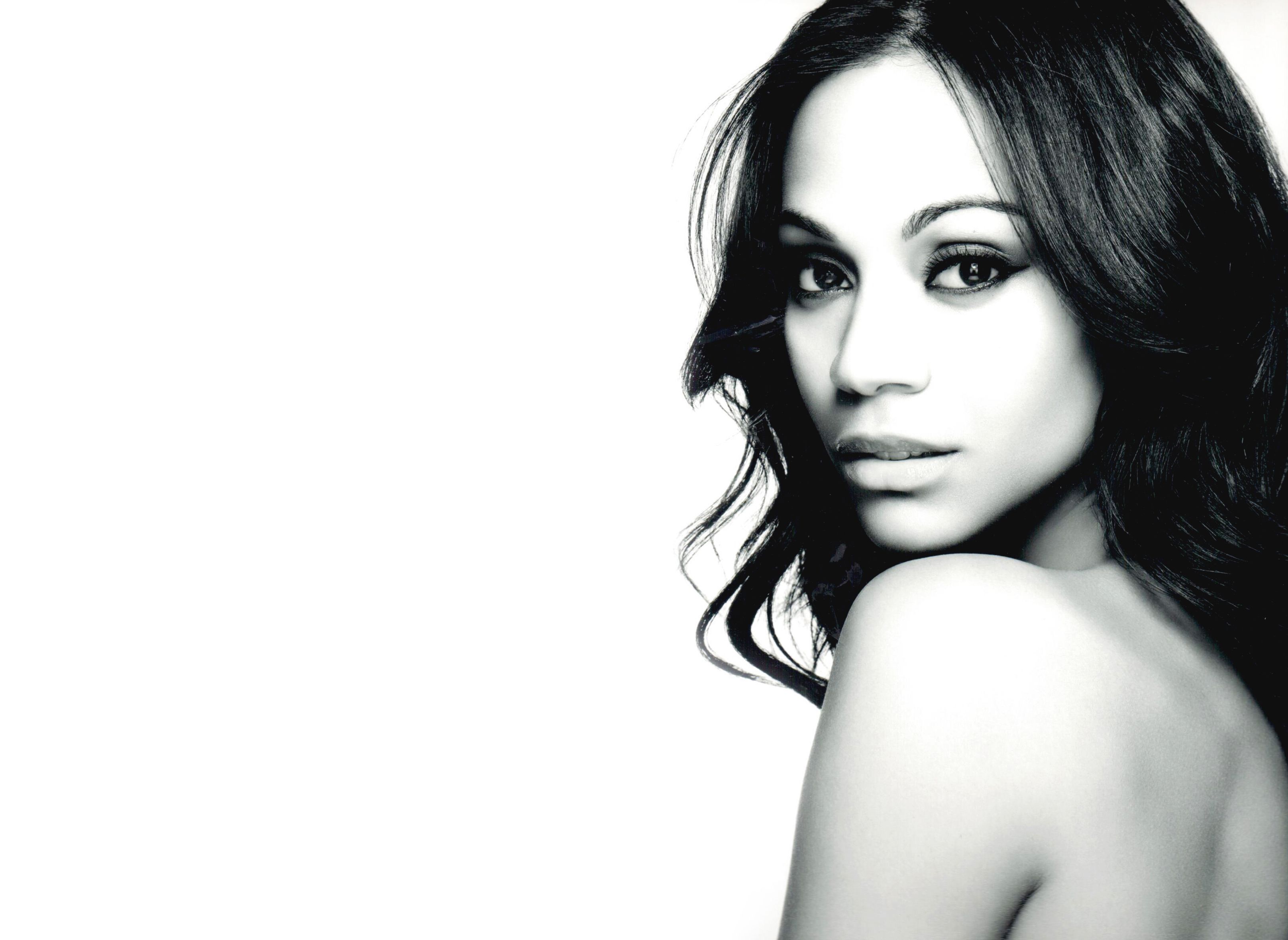 Zoe Saldana Wallpaper