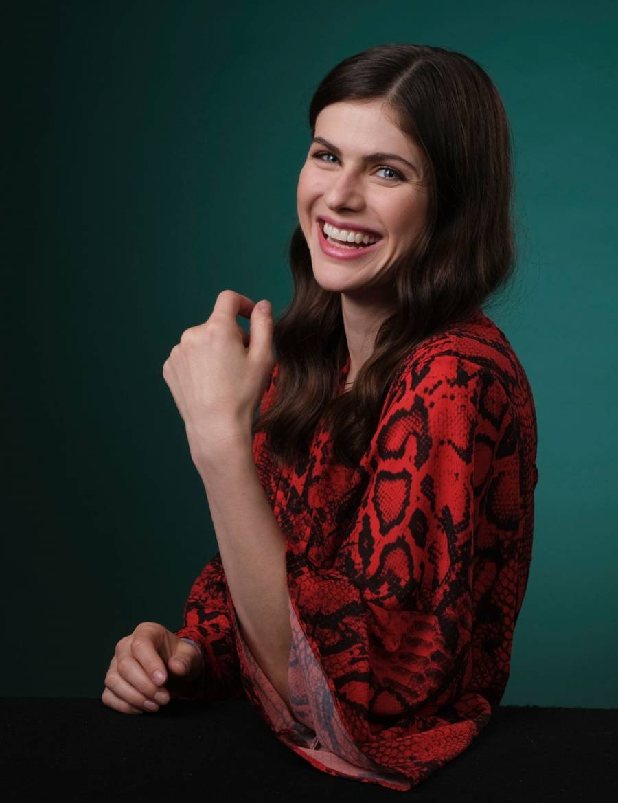 Alexandra Daddario At Can You Keep a Secret Portrait Session