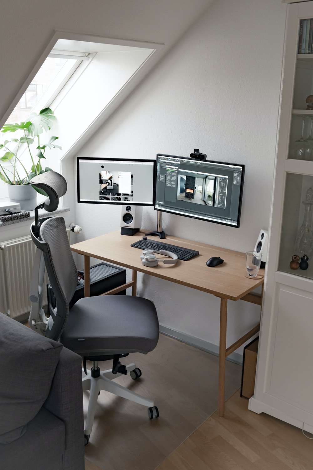 Workstation Picture. Download Free Image
