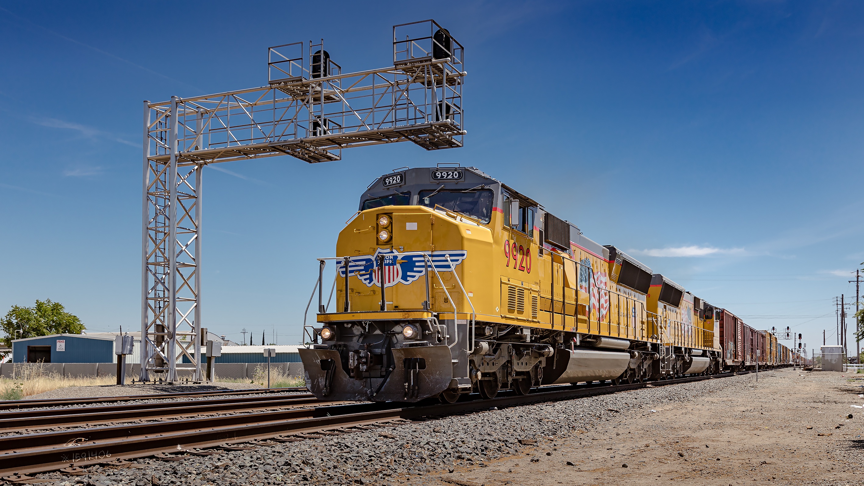 Union Pacific 9920 in california USA HD Wallpaper