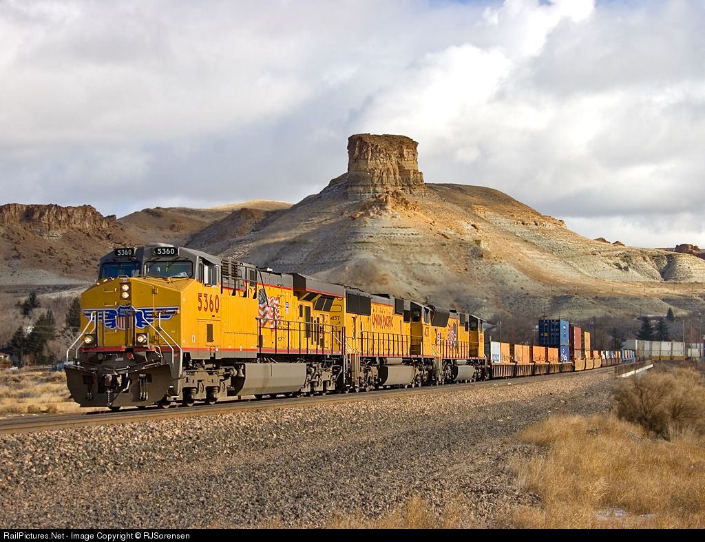 RailPicture.Net Photo: UP 5360 Union Pacific GE ES44AC at Green River, Wyoming by RJSorensen. Union pacific railroad, Wyoming, Green river