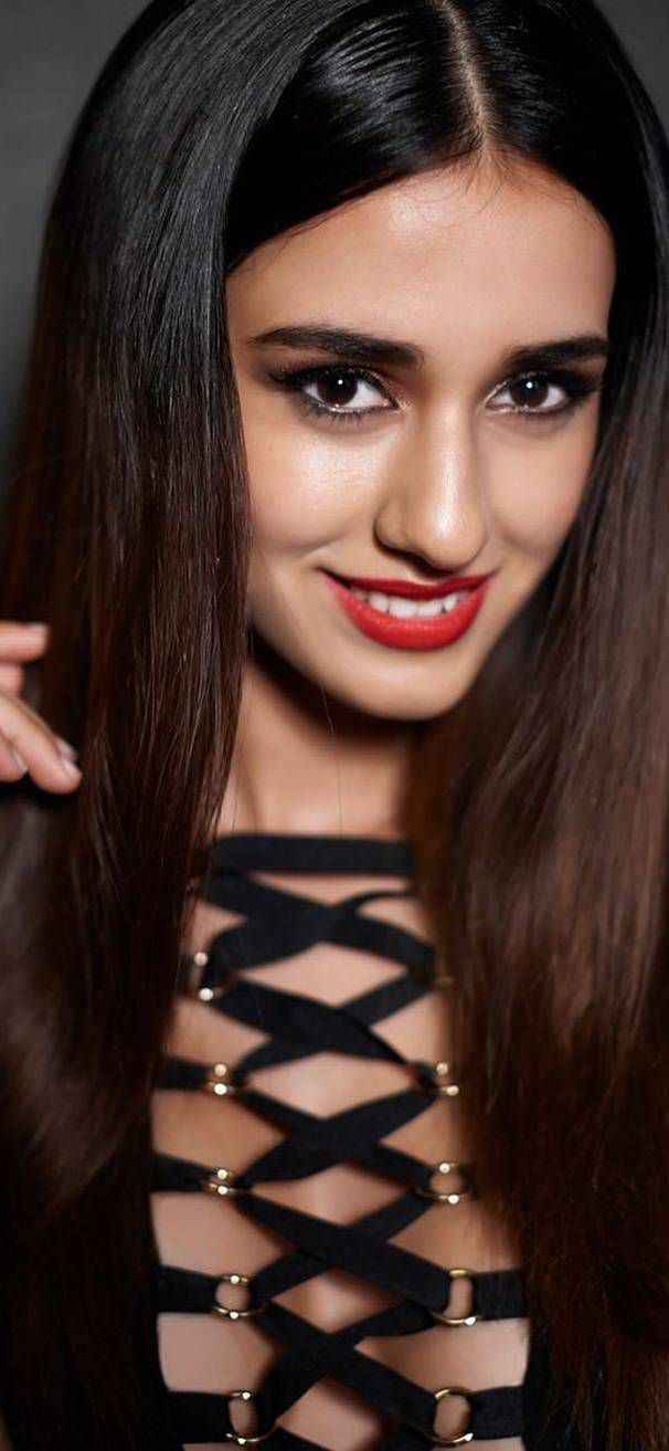 Disha Patani Hottest High Resolution Mobile Wallpaper [HD]. HD Wallpaper For Mobile, Mobile Wallpaper, Disha Patani