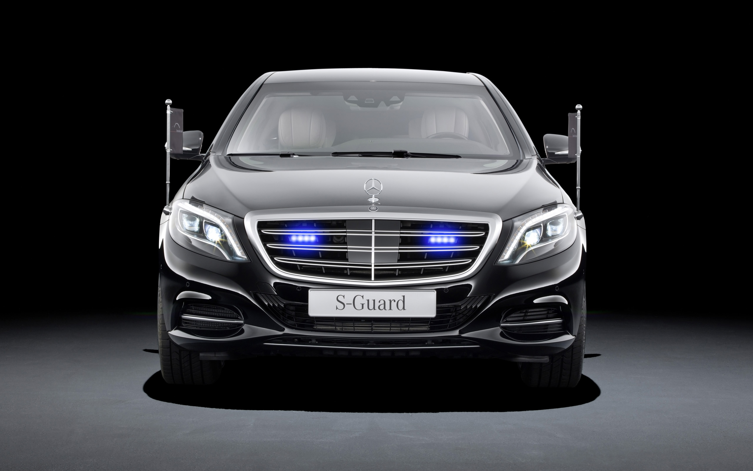 Mercedes Maybach S600 Sedan Wallpaper