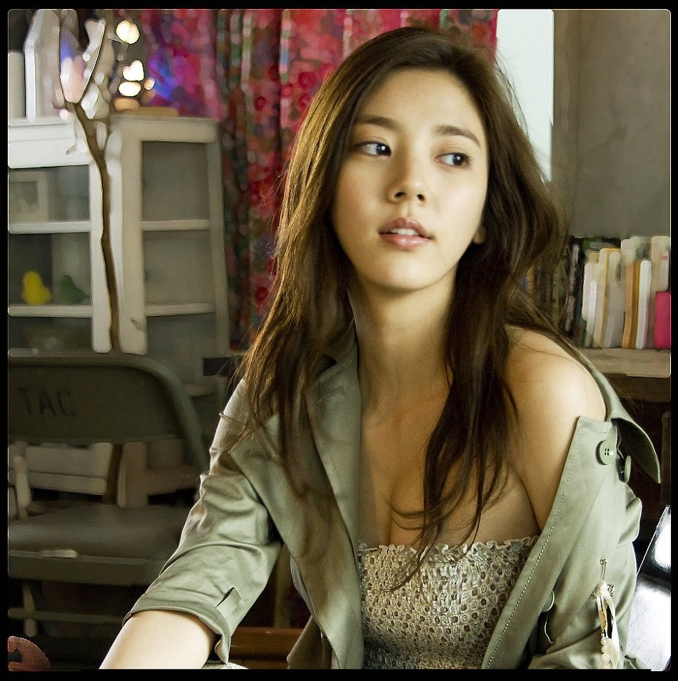 Waifu Wednesday: Son Dam Bi. Yellow Slug Reviews