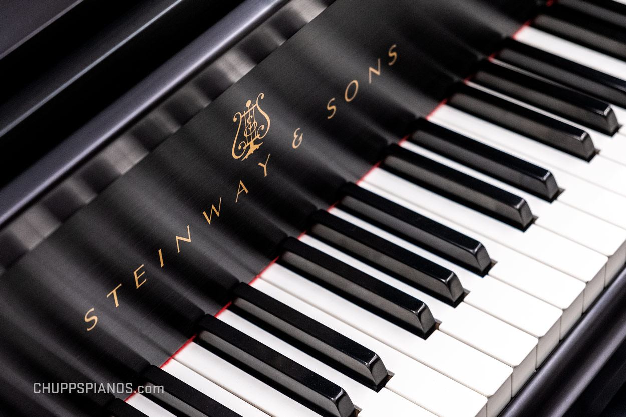Pianos. Steinway Pianos. Restored Steinway Pianos