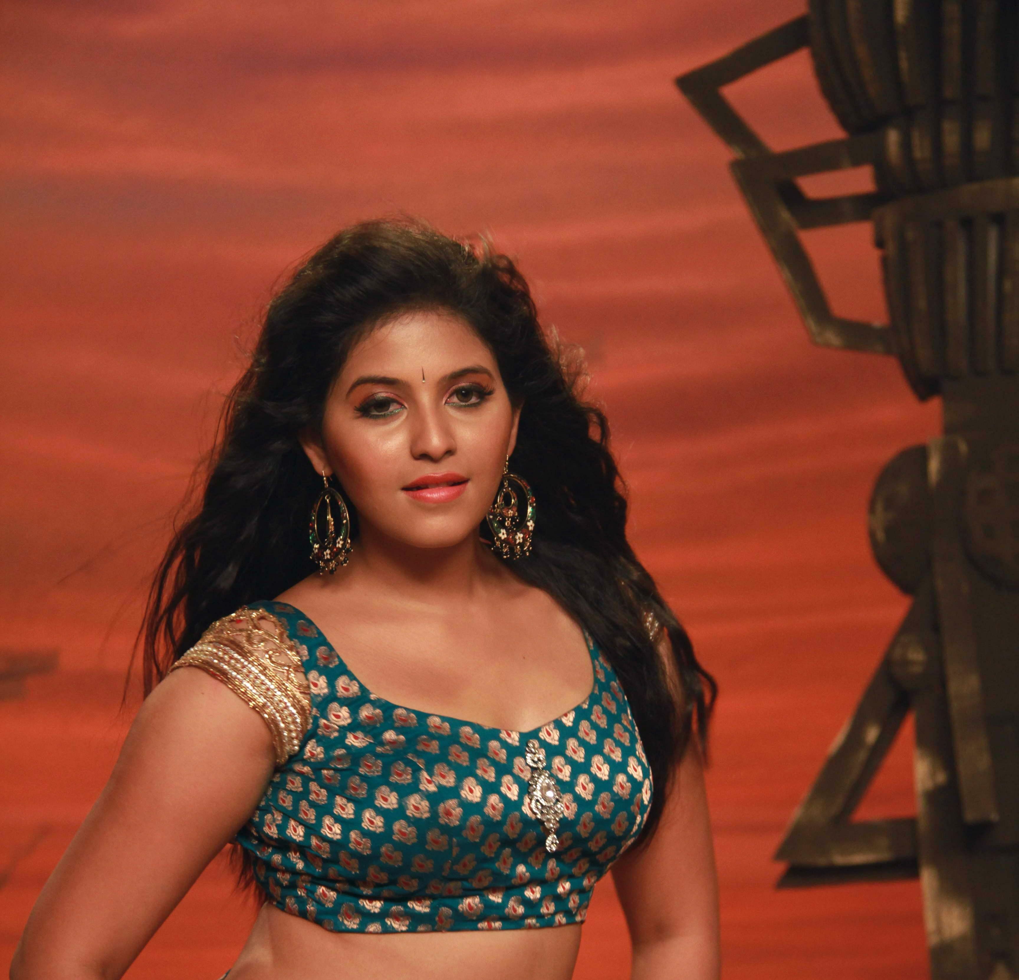Actress K #Tamil #Telugu #Anjali K #wallpaper #hdwallpaper #desktop. Actresses, Bollywood actress hot photo, Indian actress hot pics
