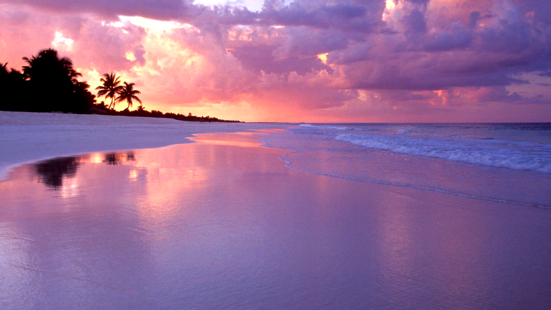 Beautiful Beach Sunset Wallpaper 1920x Sunset Beach is amazing HD wallpaper for desk. Sunset wallpaper, Beach sunset wallpaper, Beautiful sunset