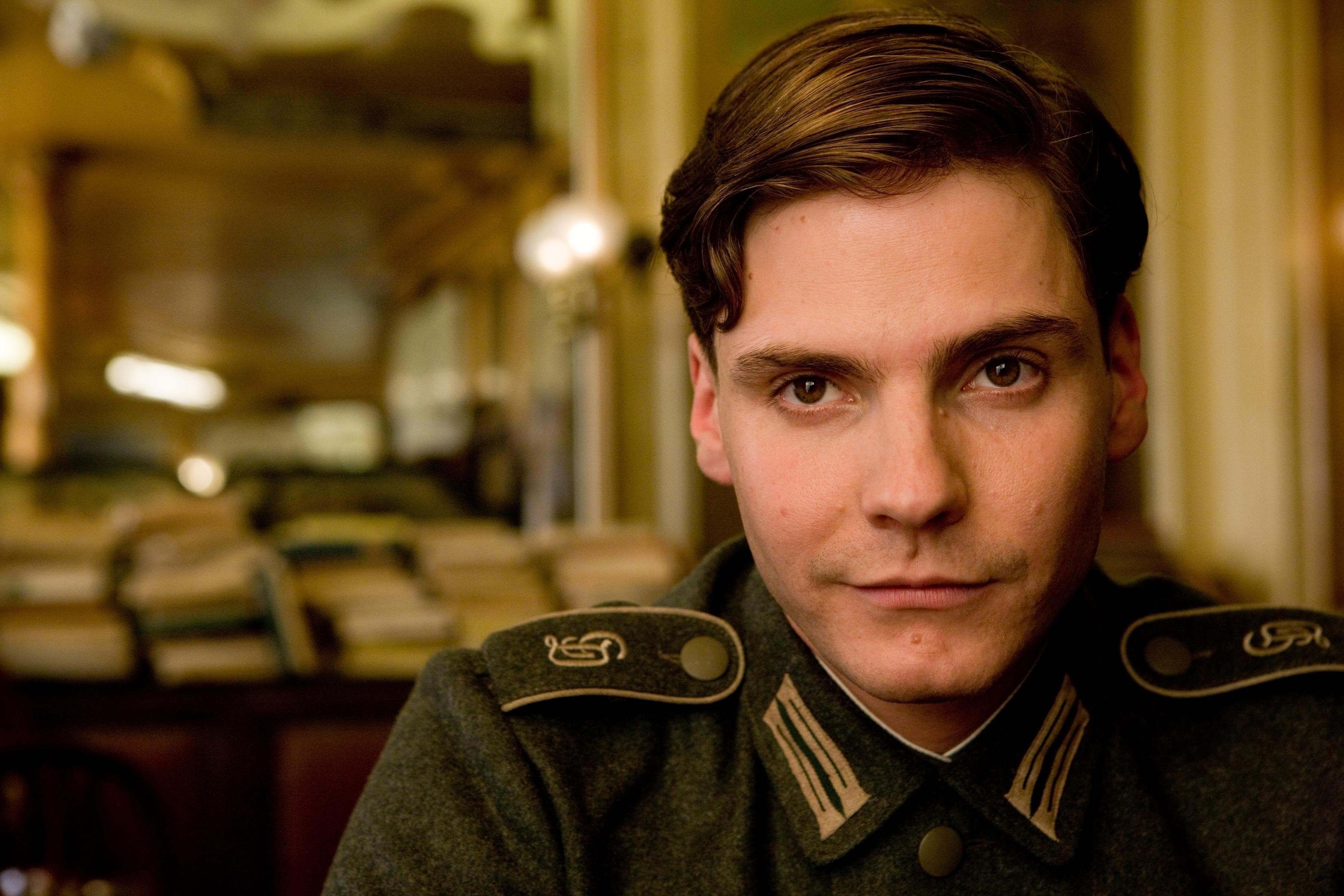Daniel Bruhl Wallpapers - Wallpaper Cave, image size:3600x2400