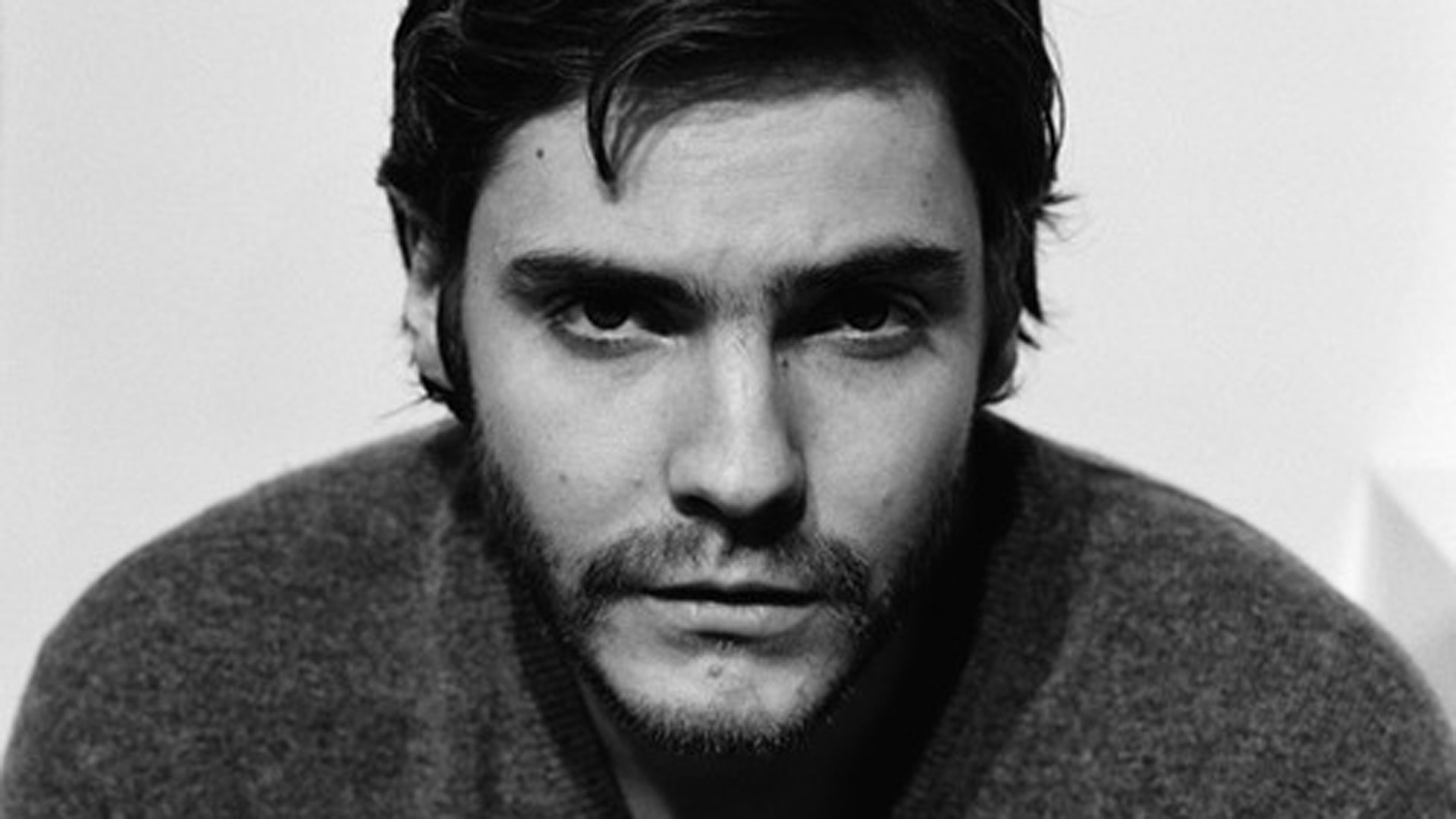 Daniel Bruhl HD Wallpaperwallpaper.net
