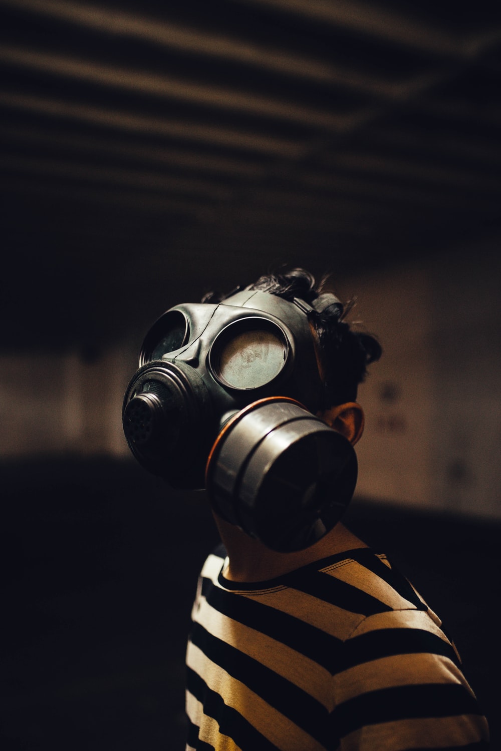 Girl Gas Mask Wallpapers Wallpaper Cave